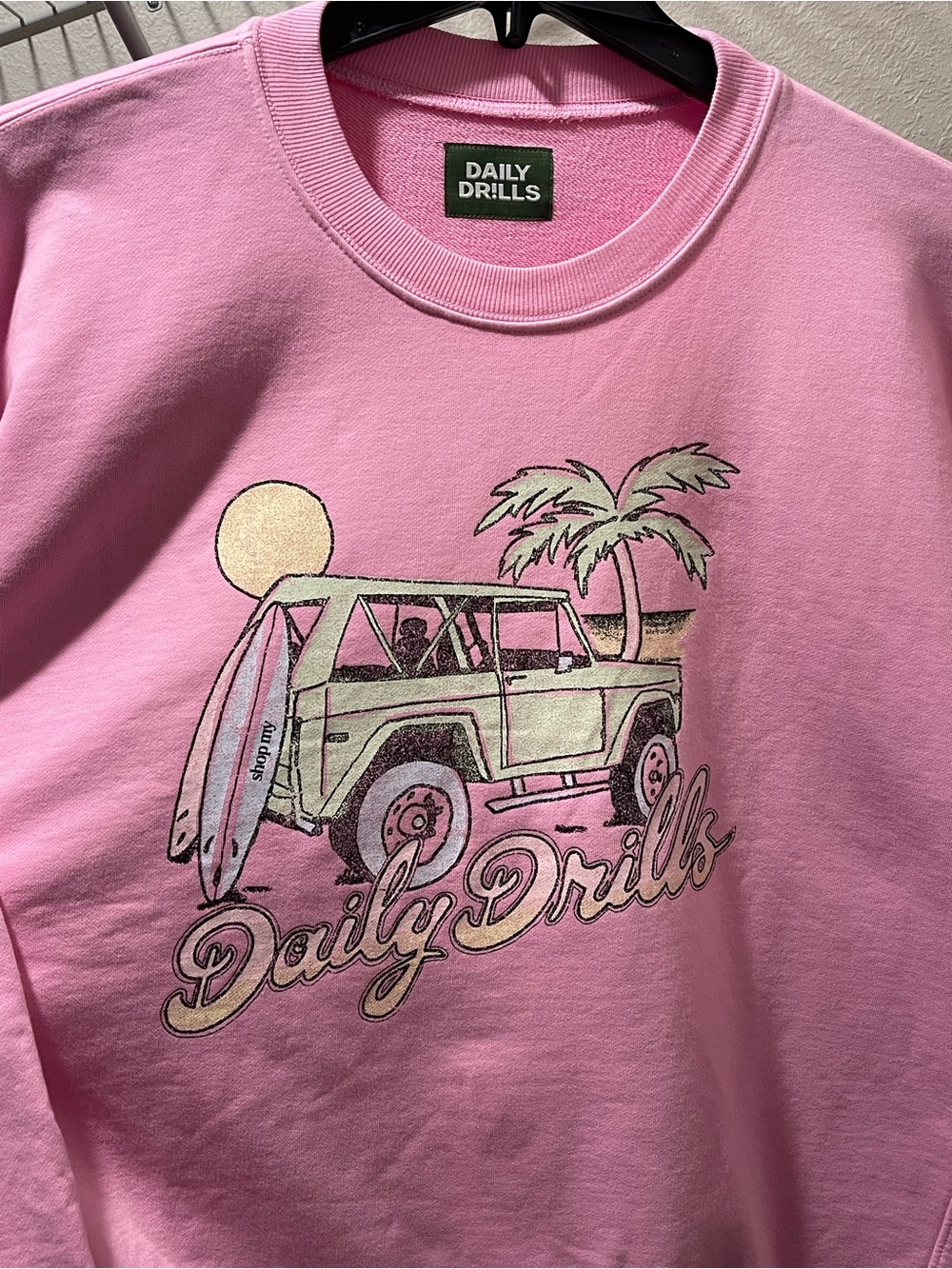Daily Drills Oversized Pink Vintage Jeep Graphic Sweatshirt Size XS/S - Picture 4 of 10
